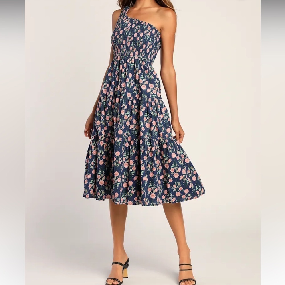 NWT Lulu's Navy Pink Floral Smocked Tiered Midi Dress Size Small One Shoulder